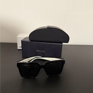 Brand New! Prada PR 24ZS Black Oversized Square Sunglasses